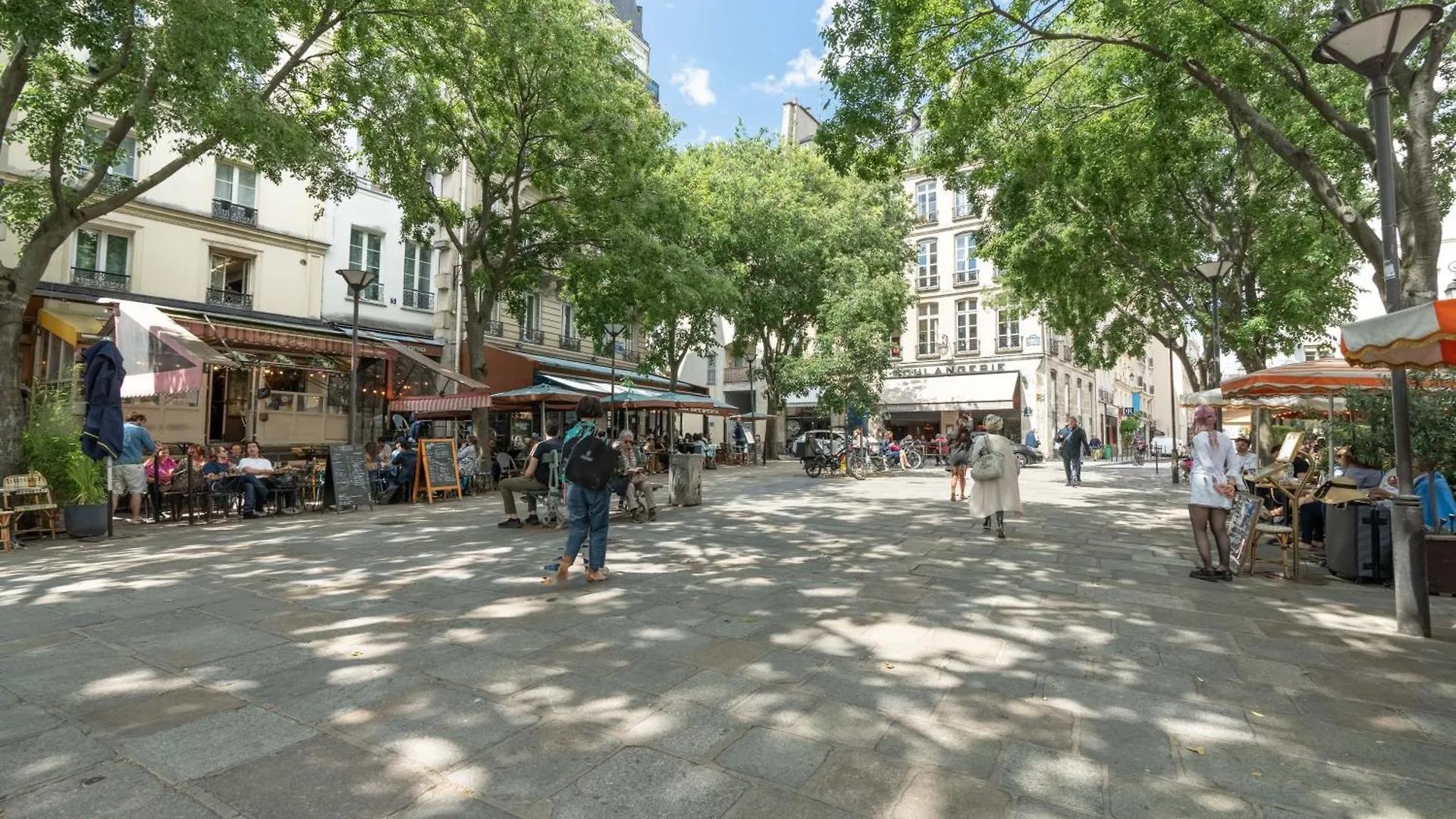 Merveilleux Appartement En Pleins Coeurs Du Marais Paris